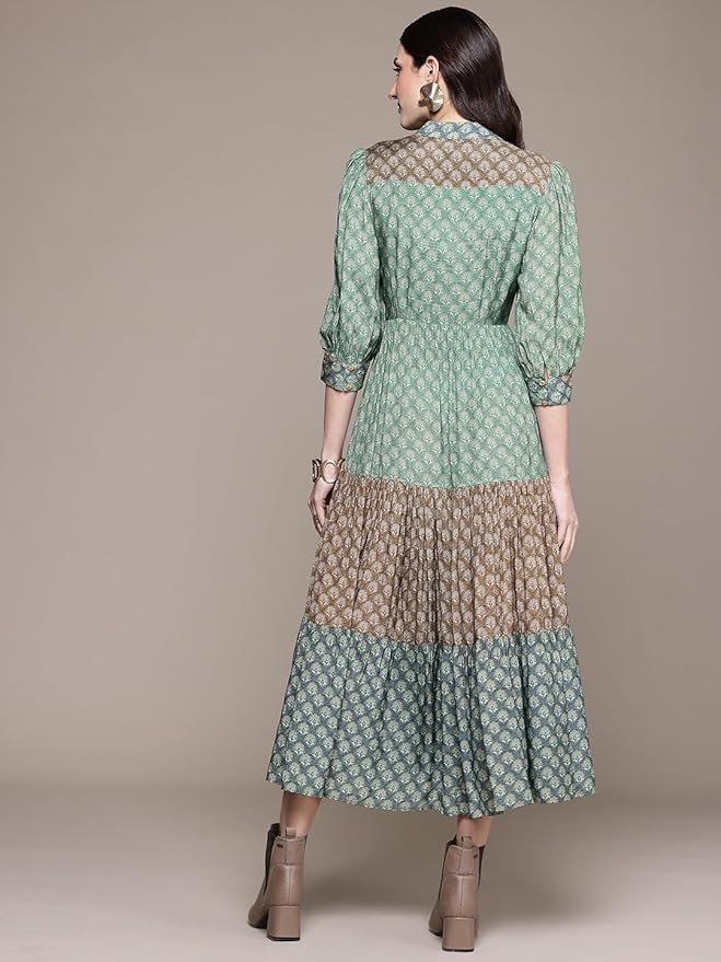 Green Essential-Avani Buti Long Dress - Image 5